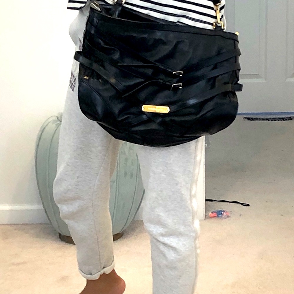 Burberry Women's Medium Leather Handbag - Black